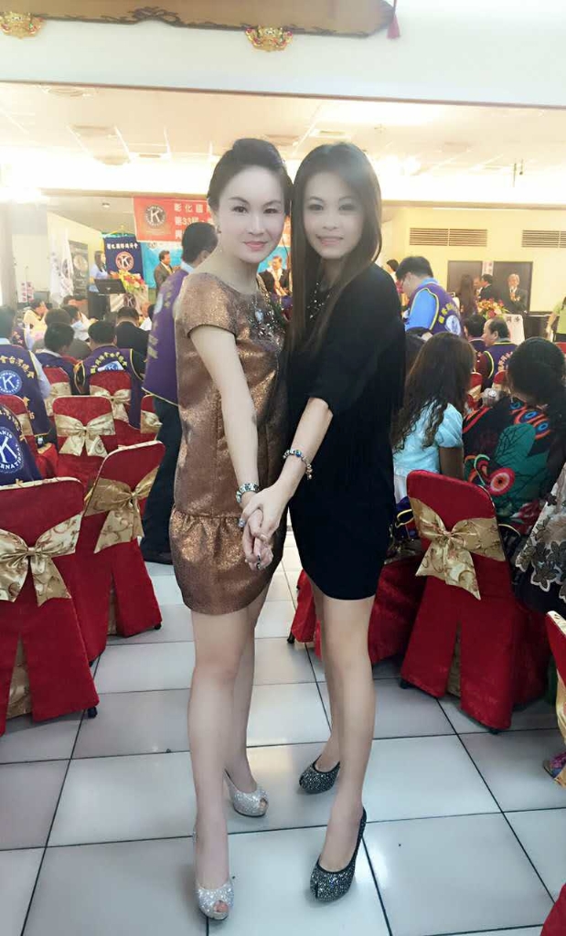 29天清一百吨垃圾,正妹靓机绚丽环岛行