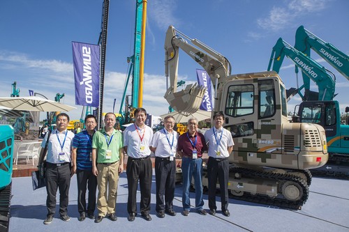 山河智能酷帅曾大虾，一大波美图带你亲临北京BICES展