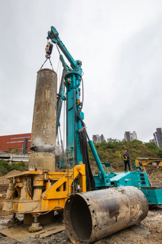 喜讯！山河智能SWRC170自行式全回转全套管钻机获湖南省首台(套)重大技术装备产品奖励！