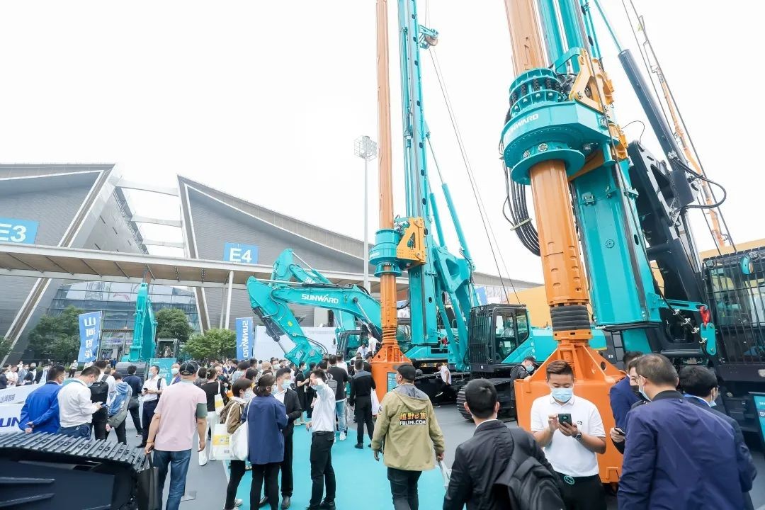 何清华出席长沙国际工程机械产业链发展峰会,走“双循环”道路关键在于“要做好自己的事情”