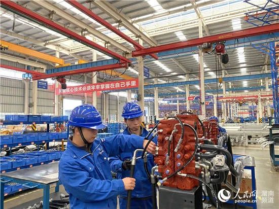人民网头版头条：凭借先导式创新，山河智能让“中国制造”成为高质量的代名词
