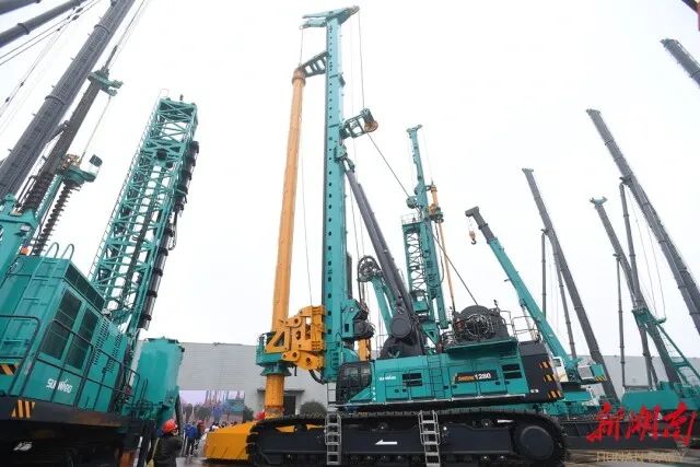 湖南日报 | 坚持创新驱动，山河智能助力打造国家重要先进制造业高地