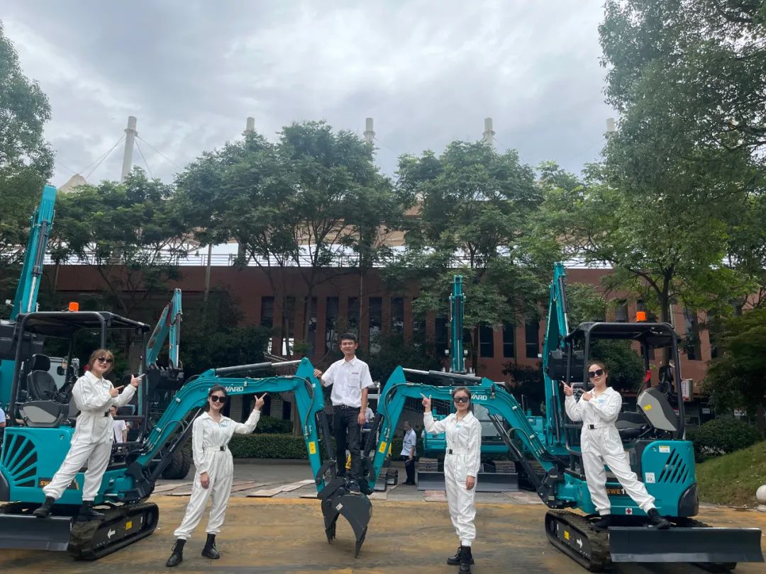 “太绝了!”山河智能代表长沙精彩亮相湖南省第一届职业技能大赛绝技绝活展演