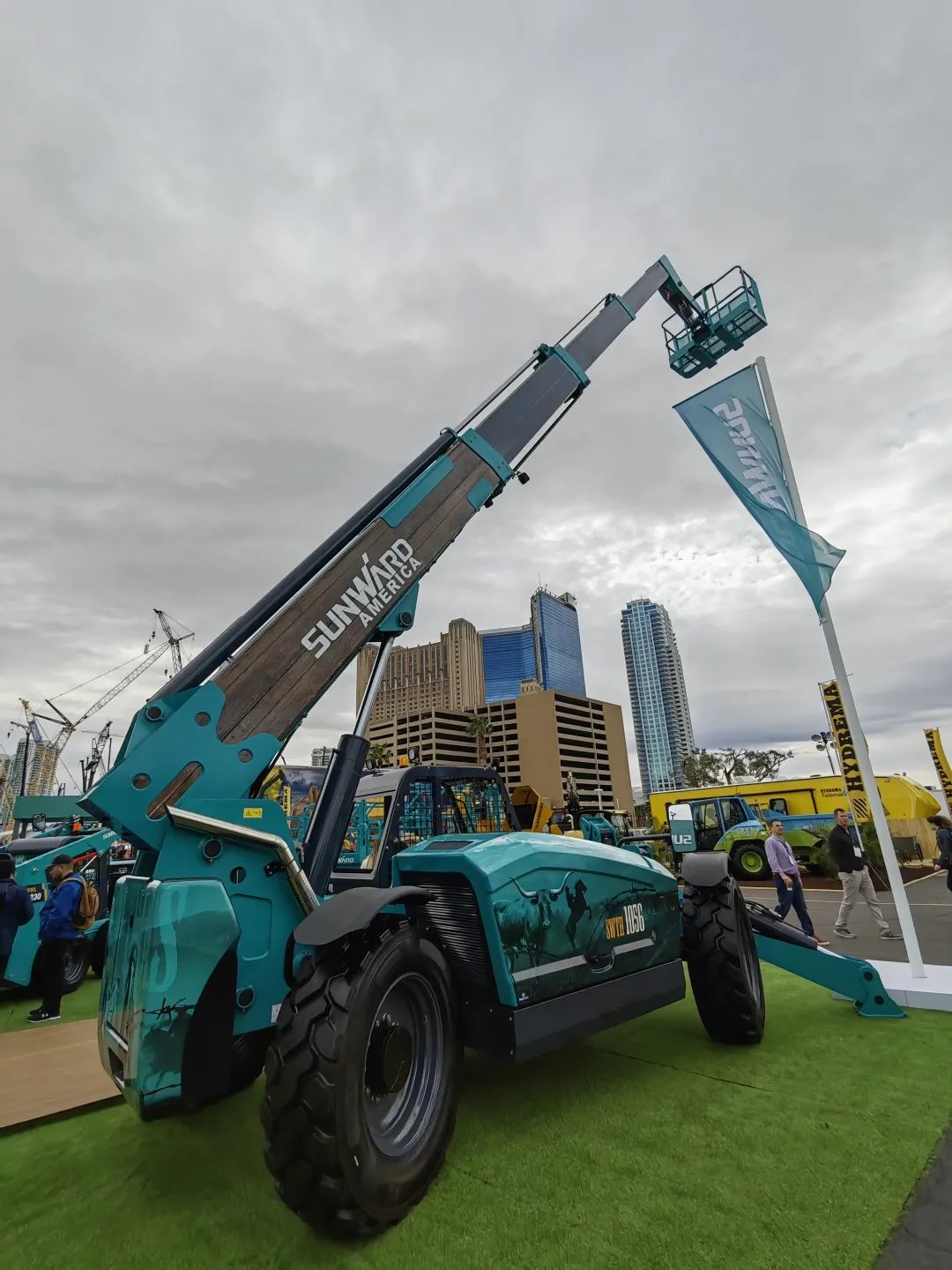 拉展直播 | 山河智能高空精品亮相2023美国拉展，哪款是你的最爱？