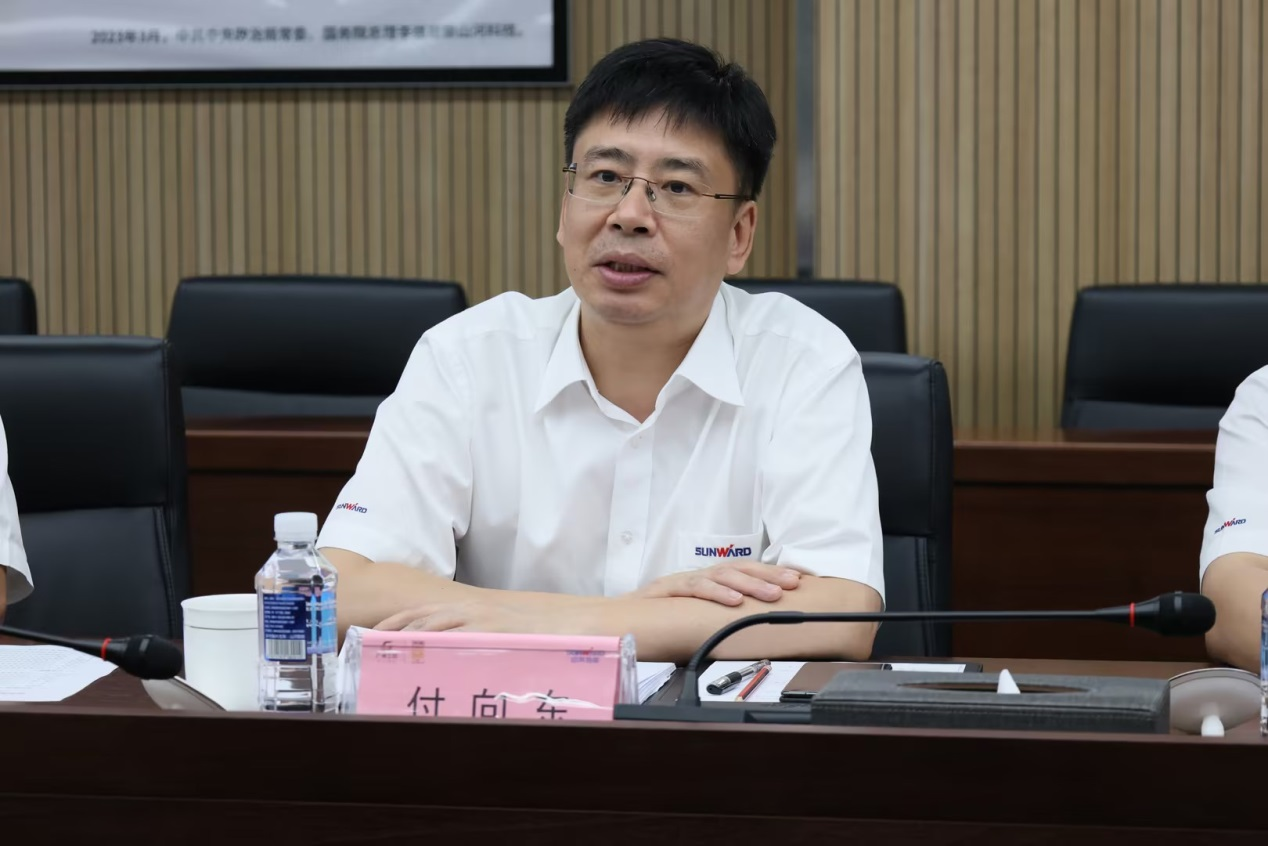 深化交流合作！广州港李明忠副总经理率队莅临山河智能考察交流！