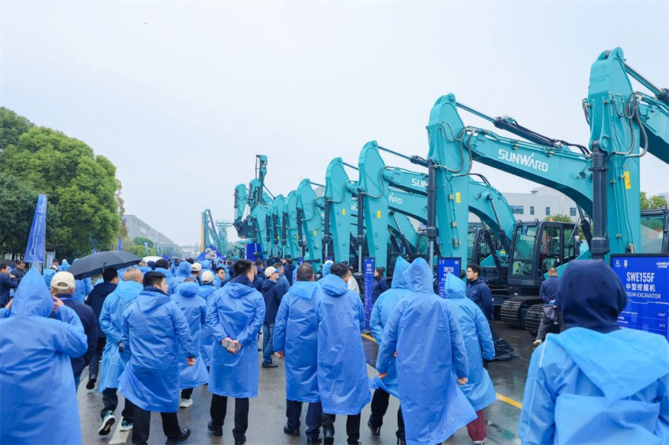 创新引领价值，理想成就未来！山河智能25周年庆典暨全球客户节隆重举办