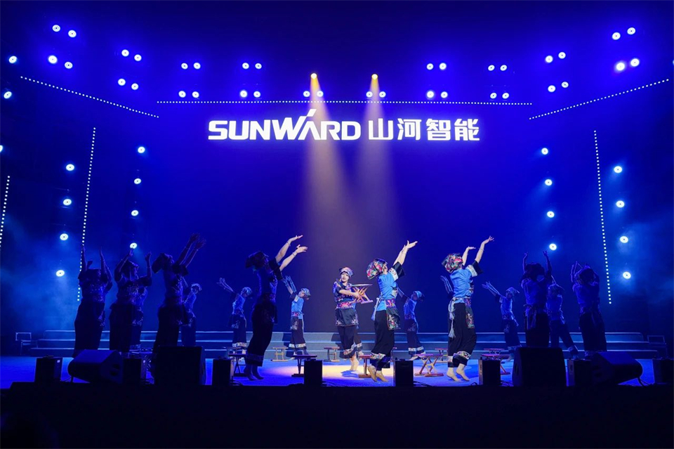 创新引领价值，理想成就未来！山河智能25周年庆典暨全球客户节隆重举办