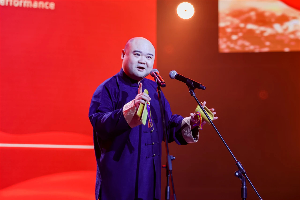 创新引领价值 理想成就未来——庆祝山河智能成立25周年表彰大会暨文艺晚会隆重举行