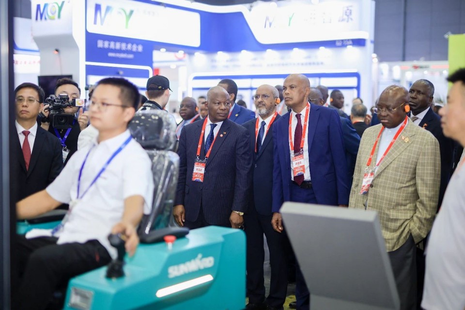 2025 CICEE | 山河智能实力闪耀2025长沙国际工程机械展